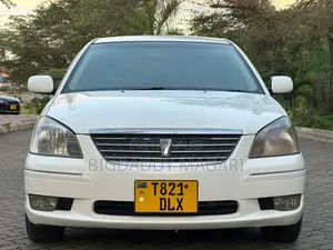 Toyota Premio 2004