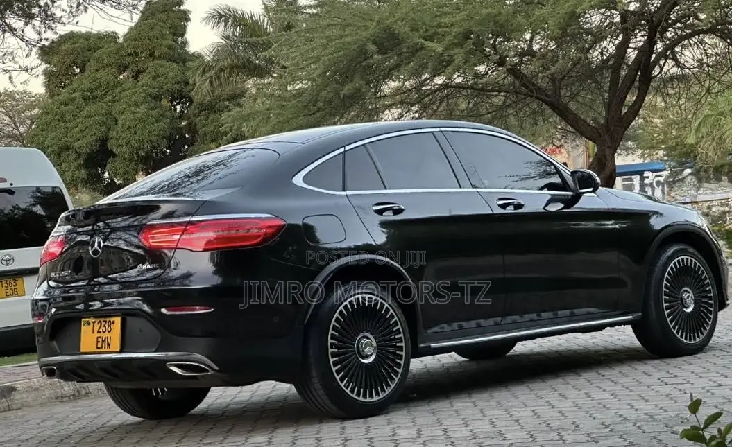 Mercedes-Benz GLC-Class 2017 Black
