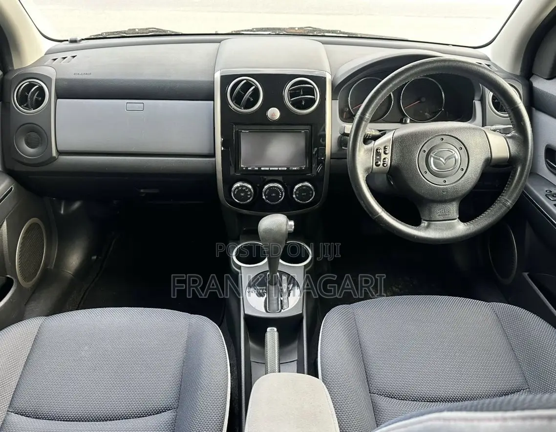 Mazda Verisa 2010 White