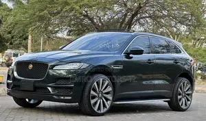 Jaguar F-Pace 2018 Green