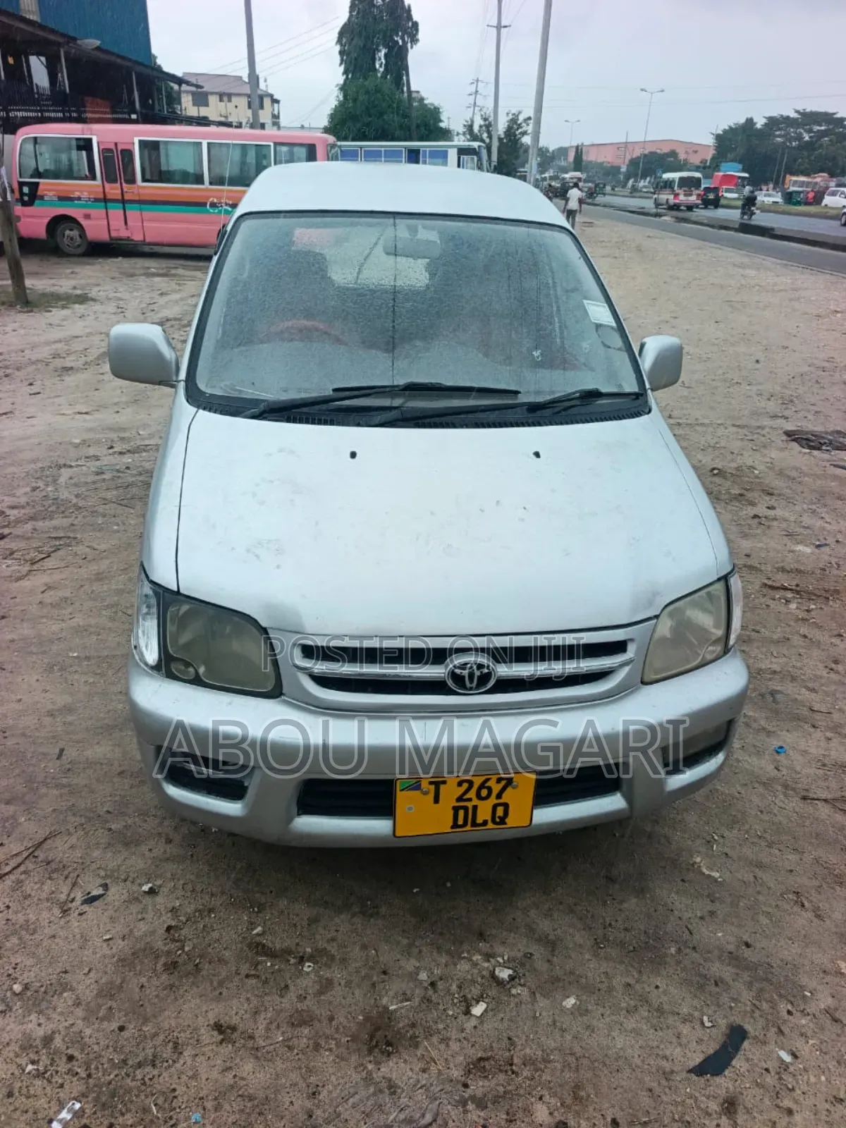 Toyota Noah 2.0 FWD (8 Seater) 2002 Silver