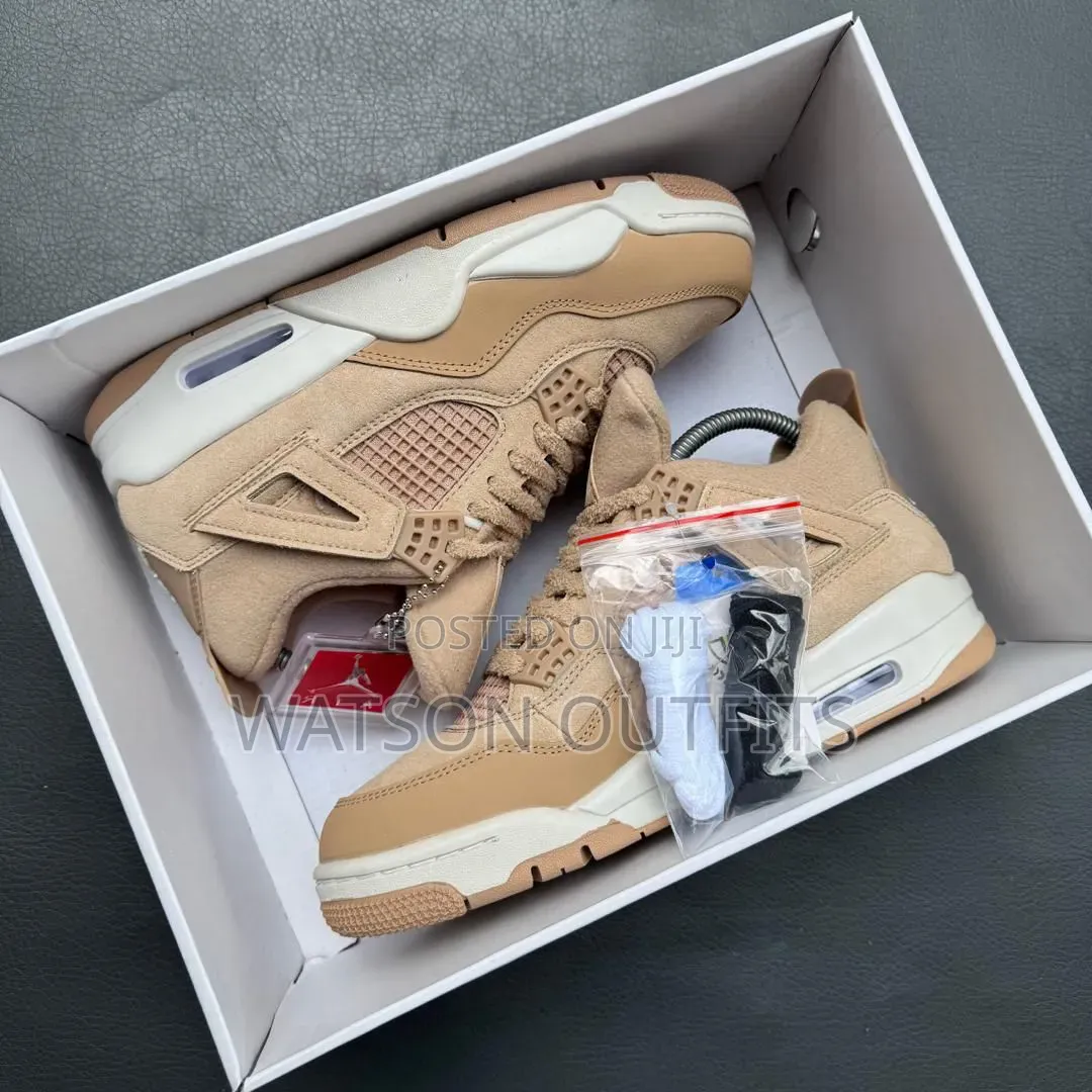 Men's Leather Shoes or Sneakers or Raba Za Jordan 4 Brand Full Boxed