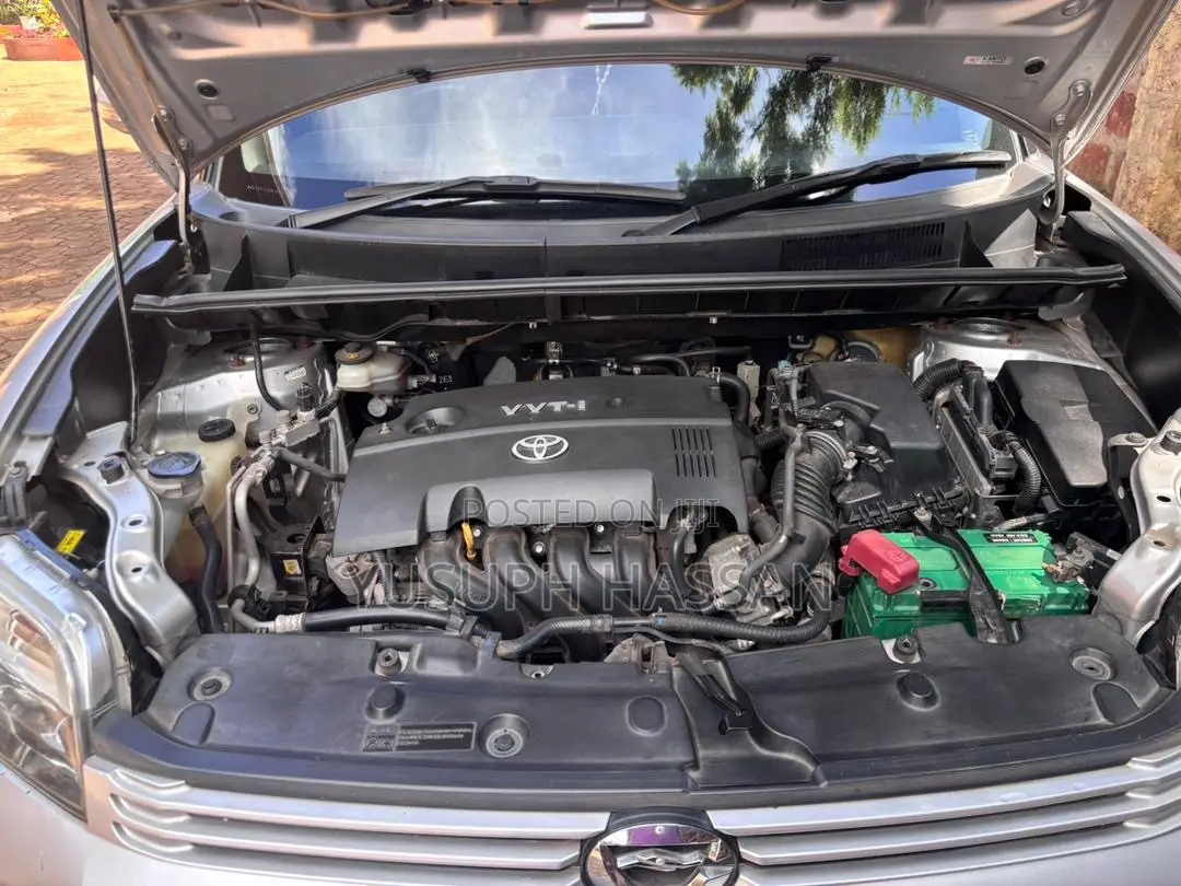 Toyota Corolla Rumion 2008 Silver