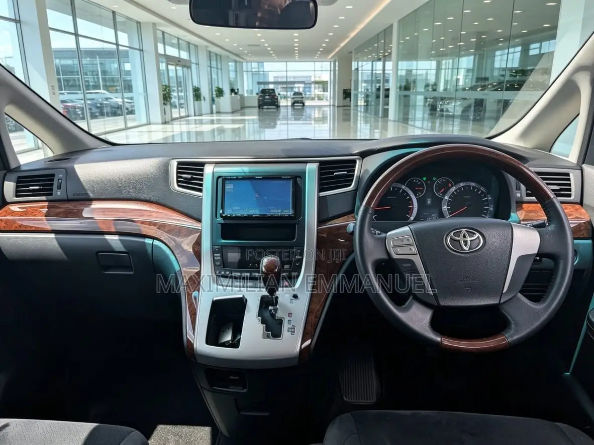 Toyota Alphard 2011 Black
