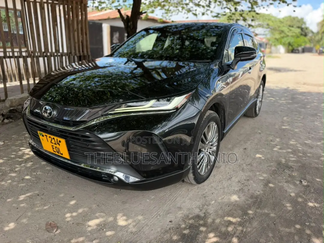 Toyota Harrier 2021 Black