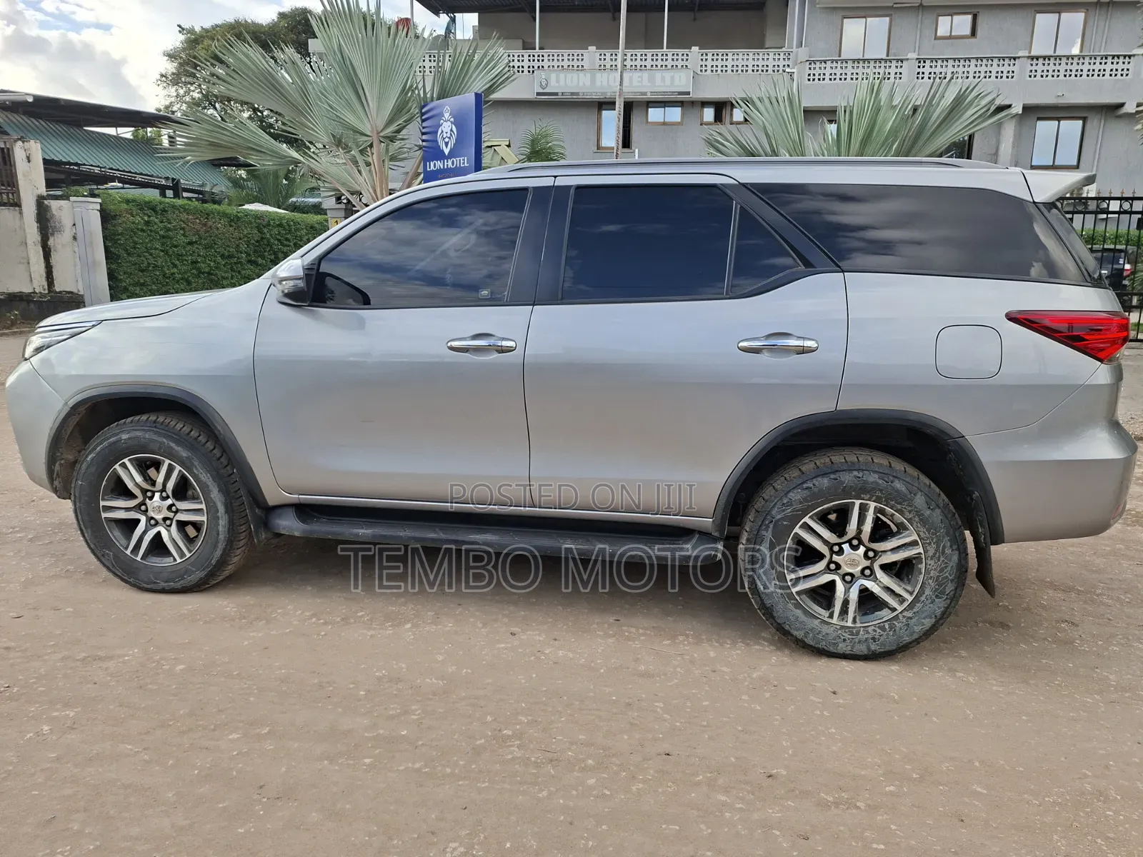 Toyota Fortuner 2022 Gray