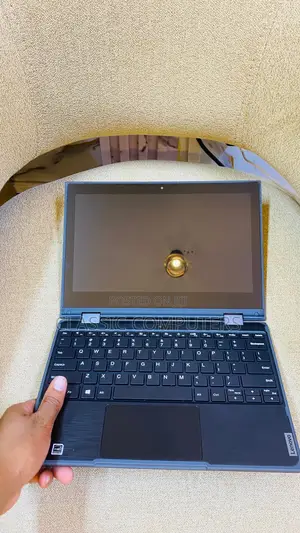Laptop Lenovo 300e 4GB Intel SSD 128GB