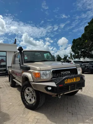 Toyota Land Cruiser 2015