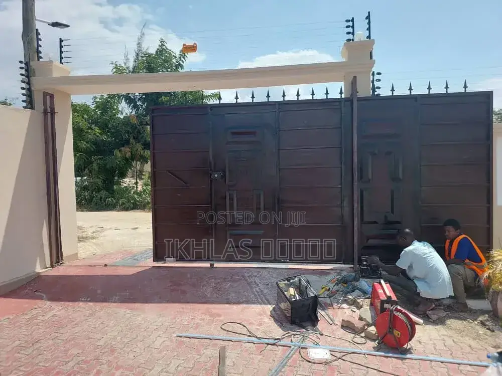 Smart Motor Gates