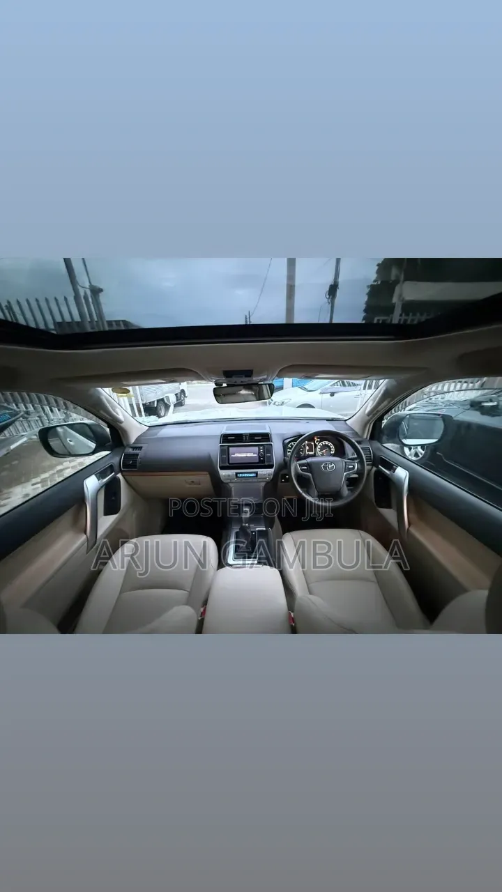 Toyota Land Cruiser 2019 White