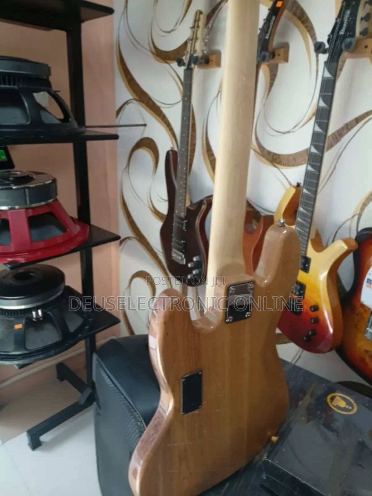 Fender Bass Active 5 Strings