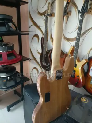 Fender Bass Active 5 Strings