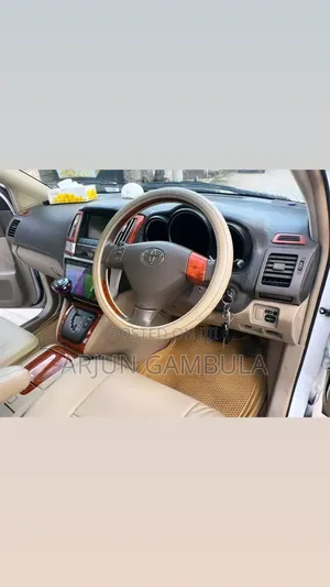 Toyota Harrier 2005 White