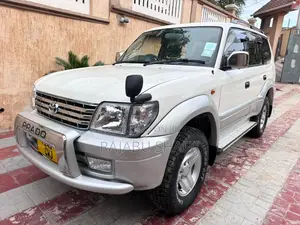 Toyota Land Cruiser Prado 2.7 16V 3dr 2001 Silver