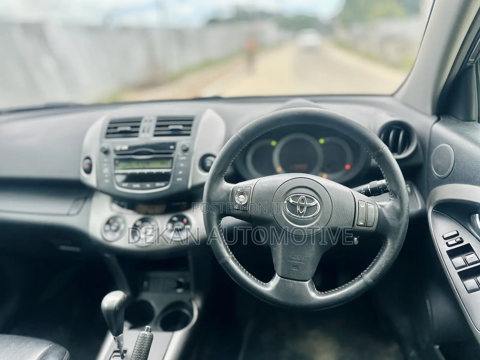 Toyota RAV4 2.4 2008 Gray