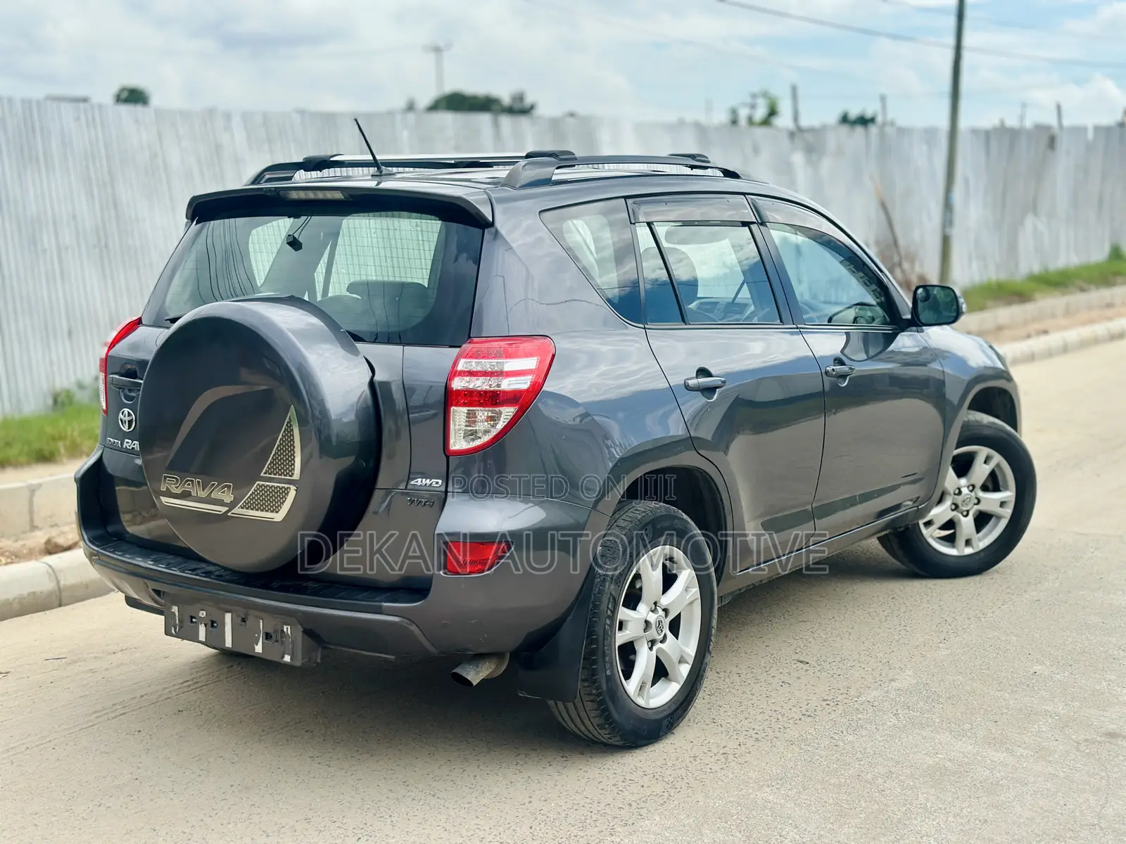 Toyota RAV4 2.4 2008 Gray