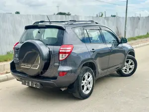 Toyota RAV4 2.4 2008 Gray