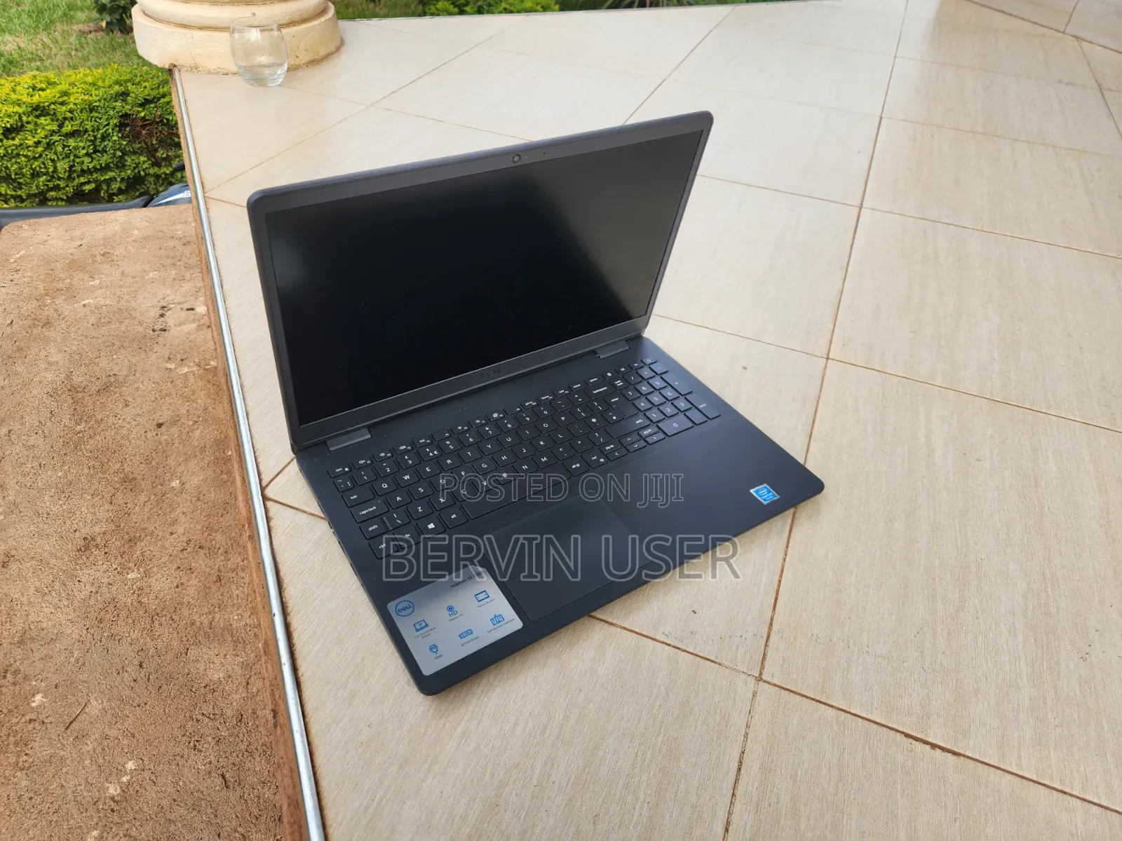 Laptop Dell Inspiron 15 3000 8GB Intel Pentium HDD+SSD 700GB