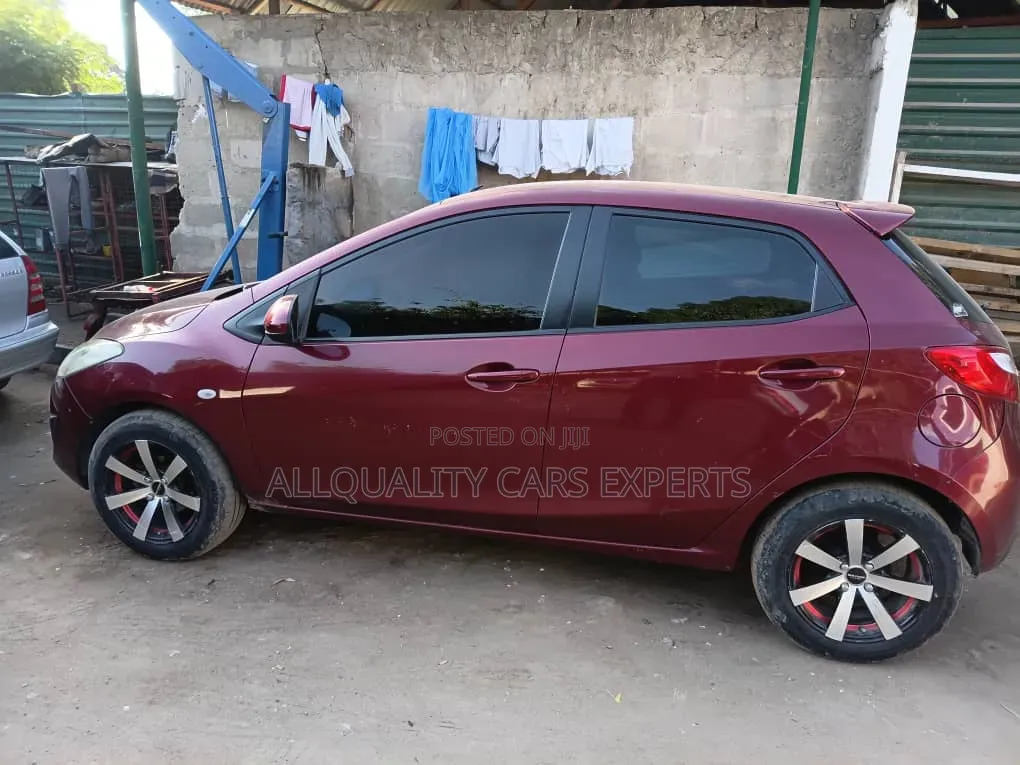 Mazda Demio 2012 Maroon