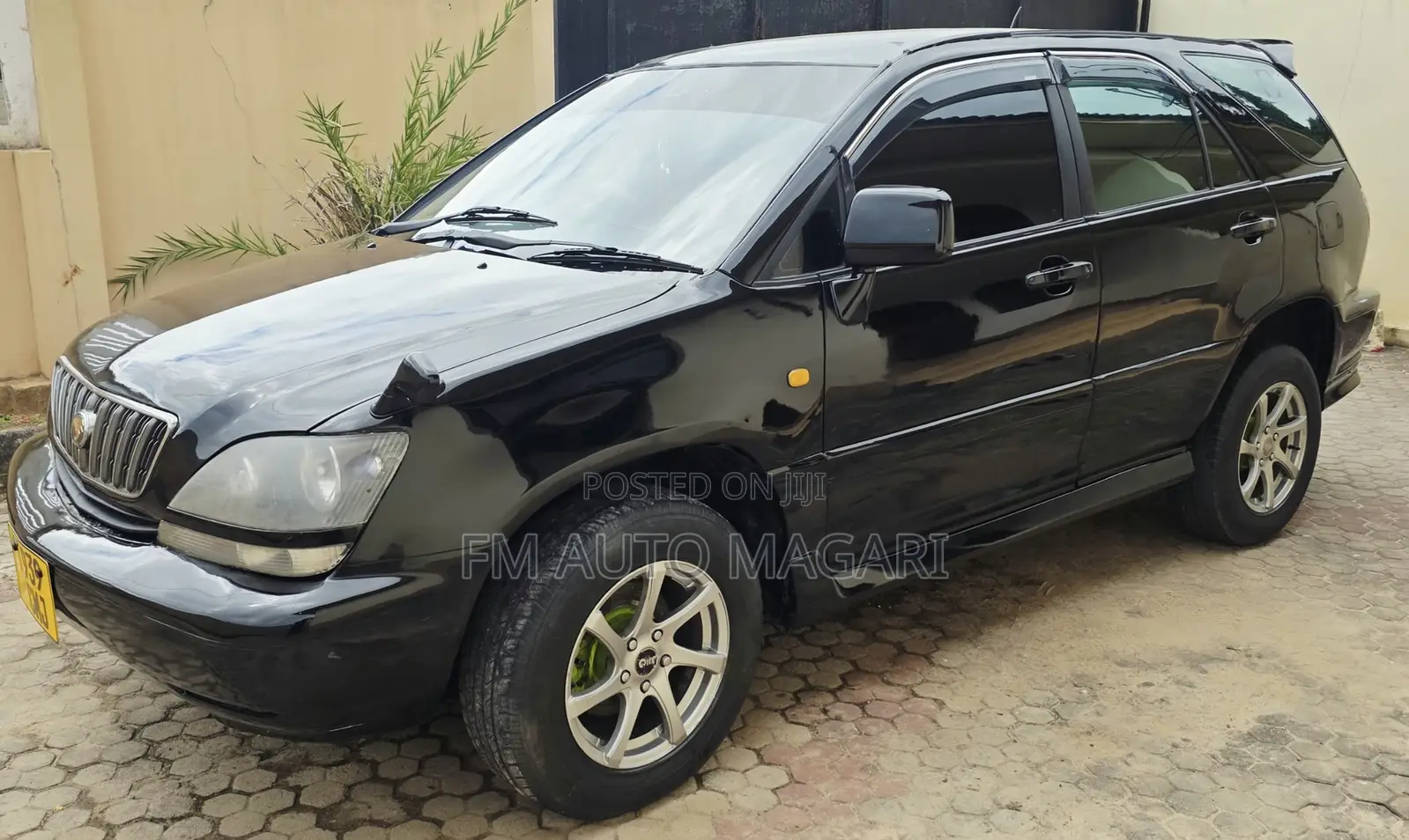 Toyota Harrier 1999 Black