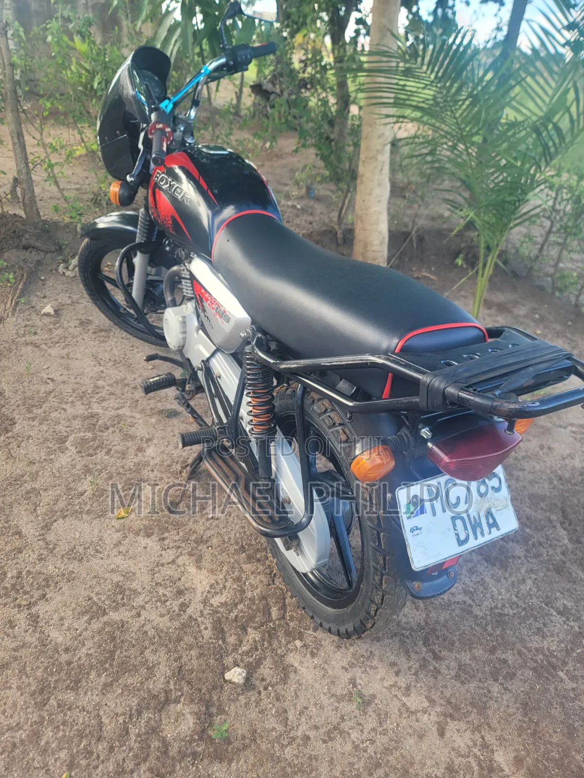 Bajaj Boxer X125 2023 Red