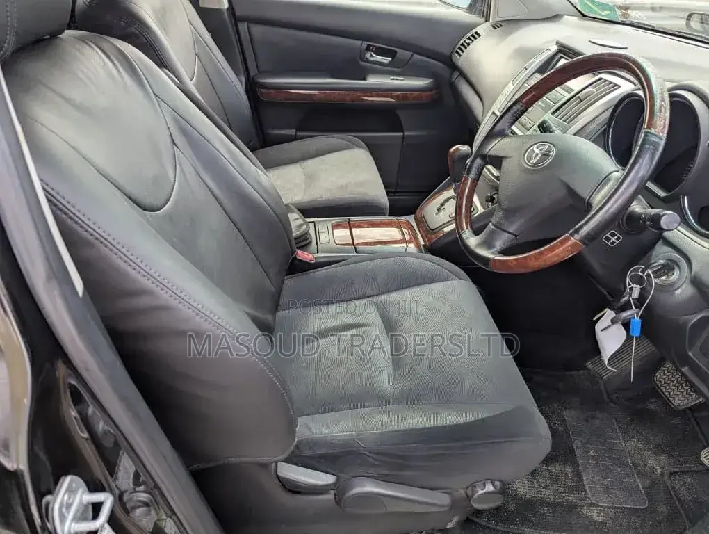 Toyota Harrier 2.4 2010 Black