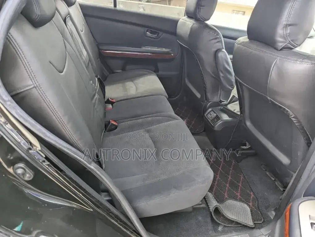 Toyota Harrier 2.4 2010 Black
