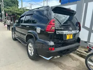 Toyota Land Cruiser Prado 4.0 Petrol TX-L 2006 Black