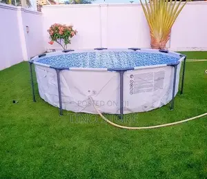 Rounded Swimming Pool 3.05m