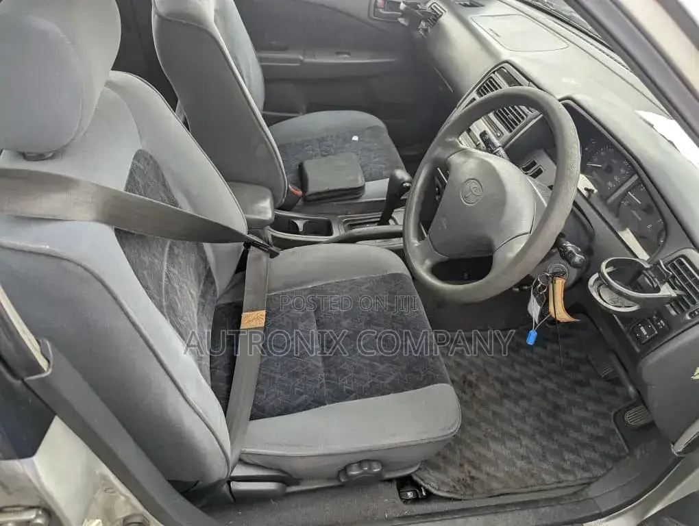 Toyota Carina 2.0 AWD Sedan 1999 Silver