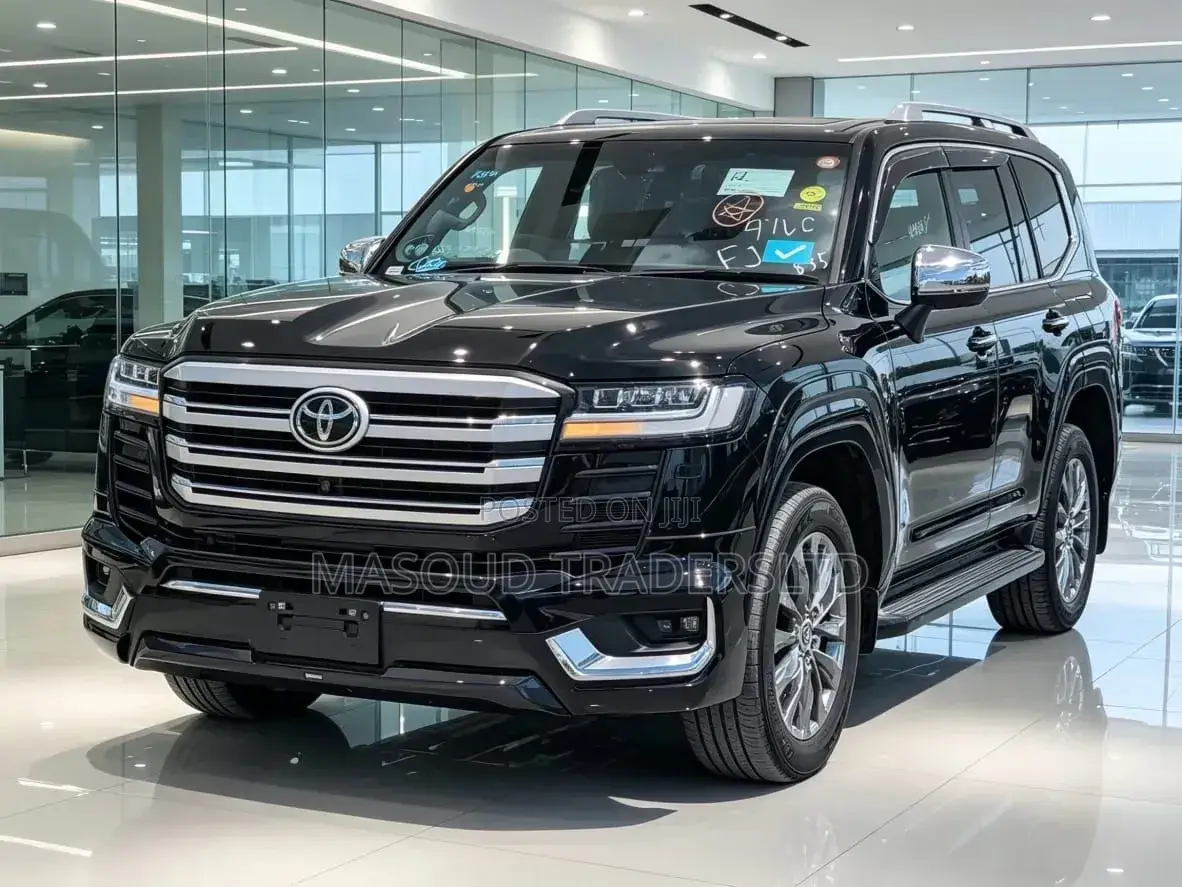 Toyota Land Cruiser LC300 2023 Black