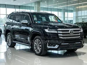 Toyota Land Cruiser LC300 2023 Black