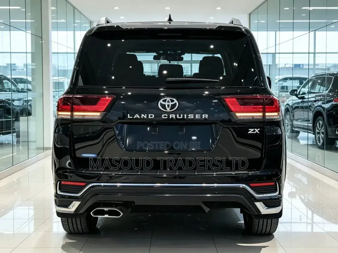 Toyota Land Cruiser LC300 2023 Black