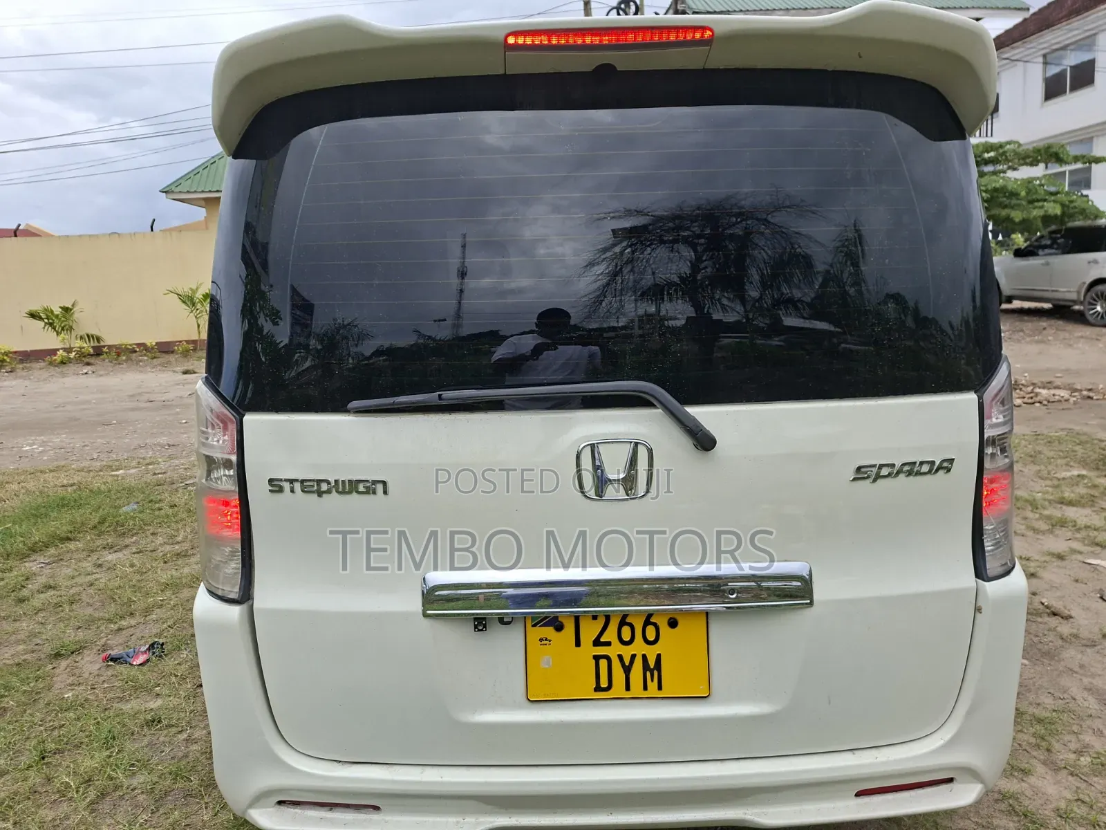 Honda Stepwgn 2011 White