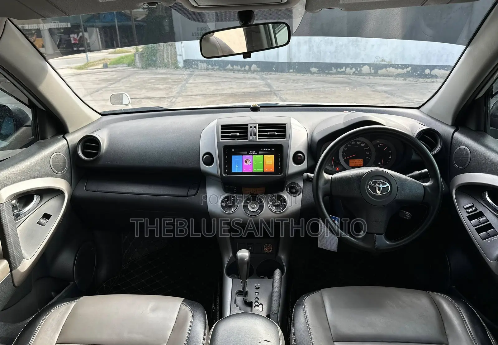 Toyota RAV4 2009 White
