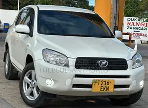 Toyota RAV4 2009 White