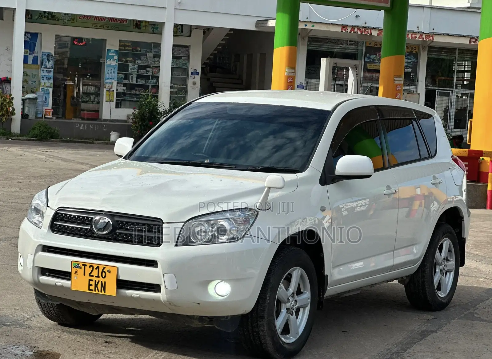 Toyota RAV4 2009 White