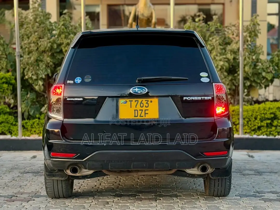 Subaru Forester 2011 Black