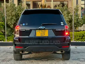Subaru Forester 2011 Black