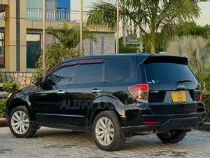 Subaru Forester 2011 Black