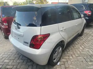 Toyota IST 2003 Pearl