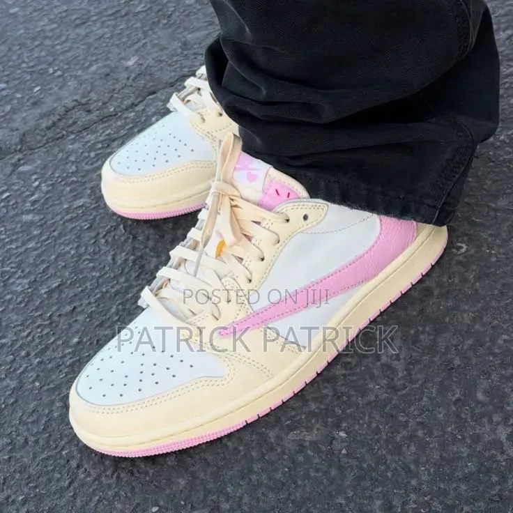 Travis Scott X Air Jordan 1 Low Og