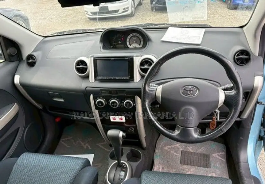 Toyota IST 2005 Blue
