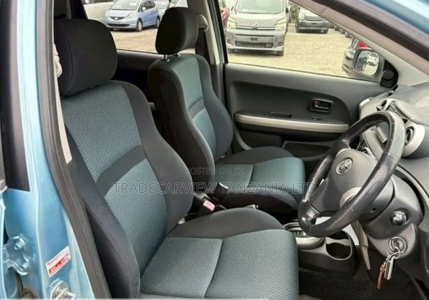 Toyota IST 2005 Blue