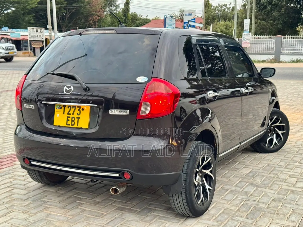 Mazda Verisa 2011 Black