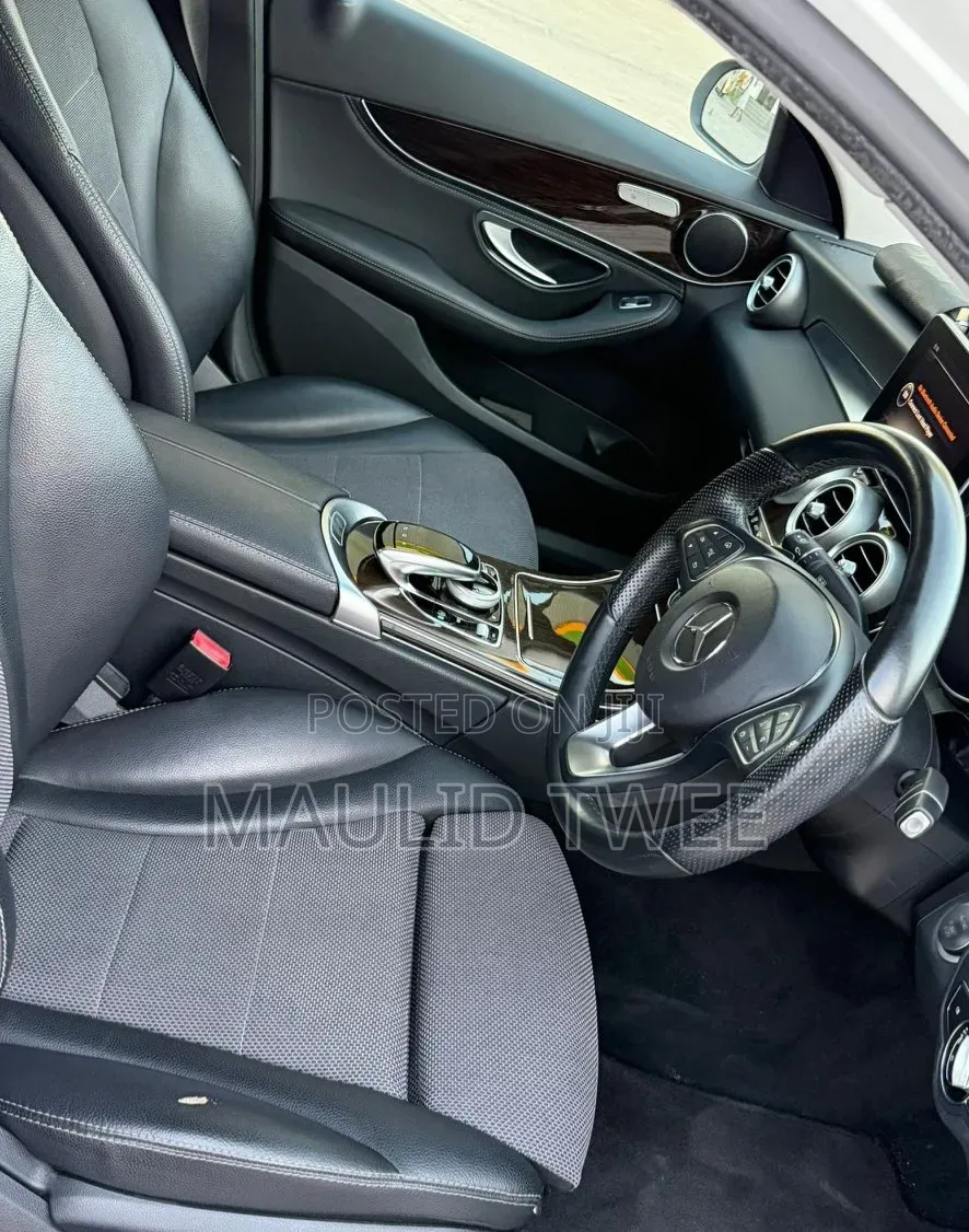 Mercedes-Benz C200 2015 White