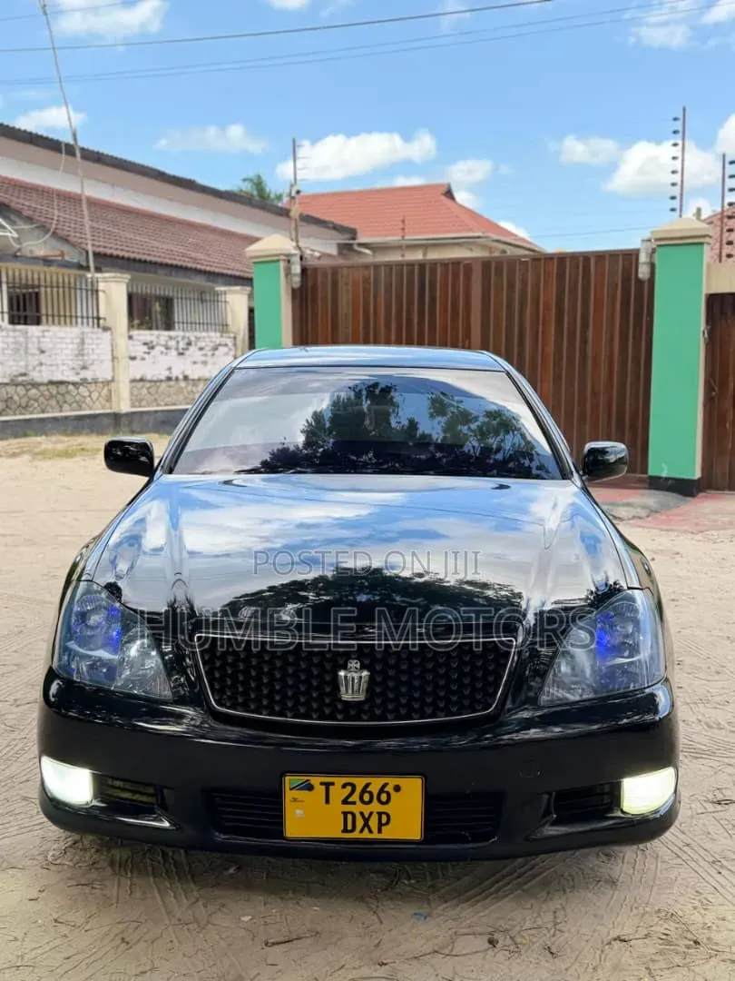 Toyota Crown 2006 Black