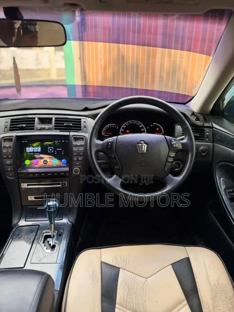 Toyota Crown 2006 Black