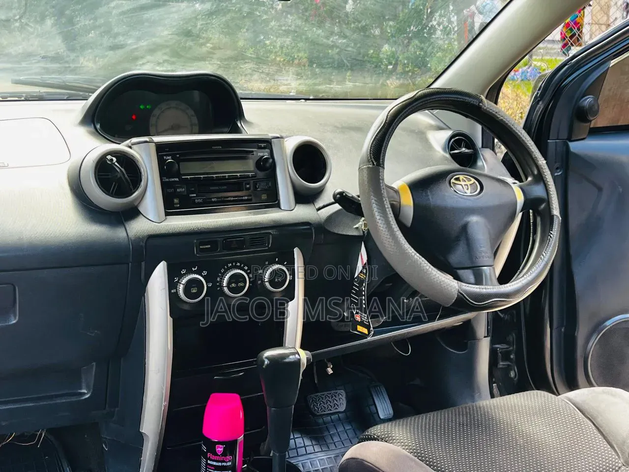 Toyota IST 2003 Silver