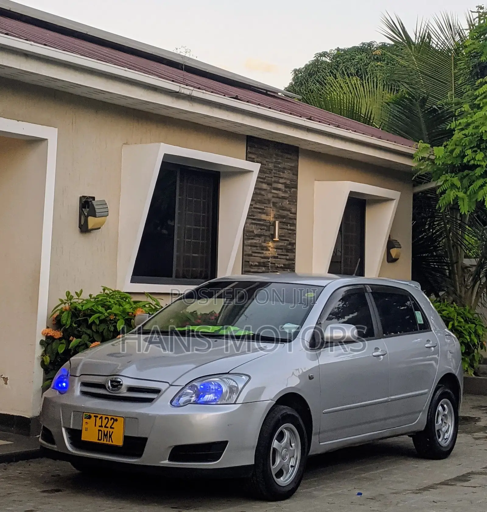 Toyota Corolla RunX 2002 Silver